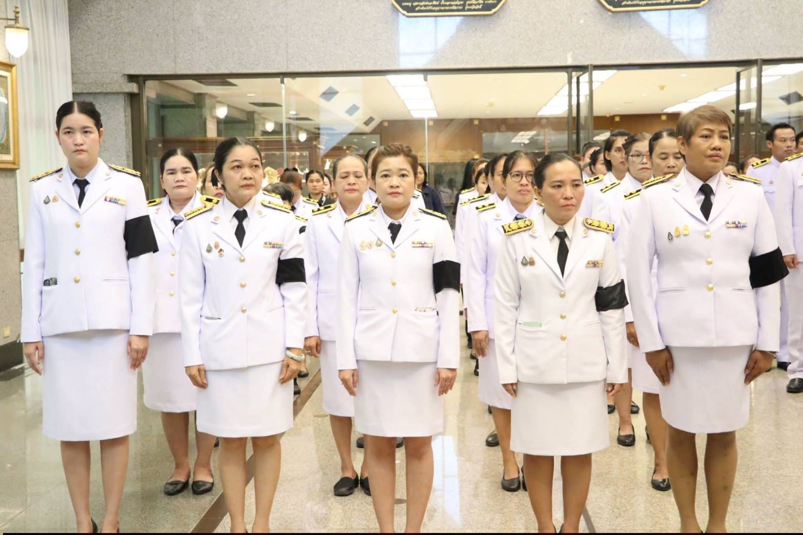 title - ศพส. จัดพิธีลงนามแสดงความอาลัยถวายแด่สมเด็จพระเจ้าลูกเธอ เจ้าฟ้าพัชรกิติยาภา นเรนทิราเทพยวดี กรมหลวงราชสาริณีสิริพัชร มหาวัชรราชธิดา ณ ศาลาพระมิ่งขวัญ ศูนย์ส่งเสริมและพัฒนาอาชีพเสริมนอกภาคการเกษตร (ศูนย์ศิลปาชีพบางไทรฯ (เดิม))